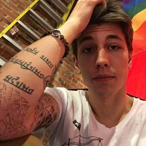 Meet your Posher, Connor